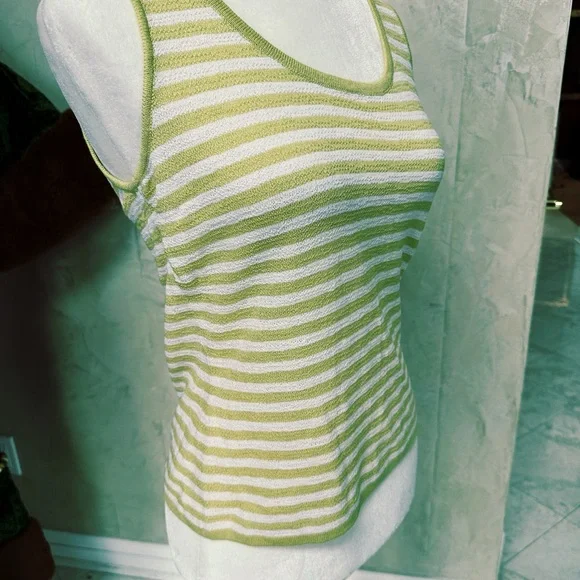 St. John Vintage Fitted White and Yellow/Green Sleeveless Tank Top - Picture 6 of 7